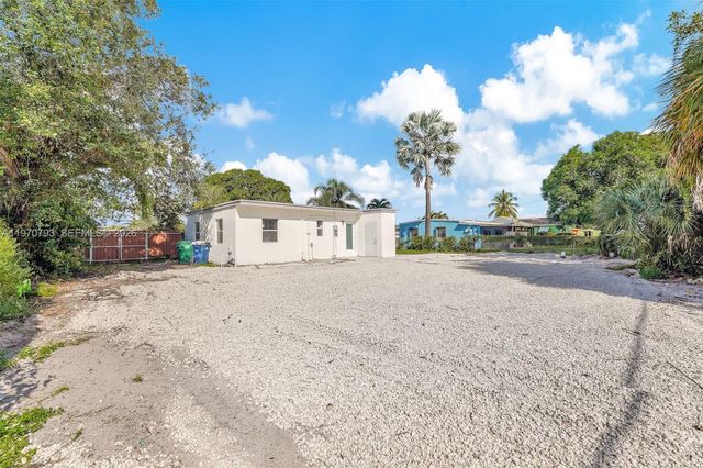 15955 NW 21st Ave, Miami Gardens, FL 33054