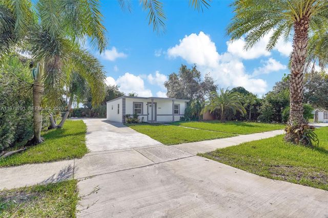 15955 NW 21st Ave, Miami Gardens, FL 33054