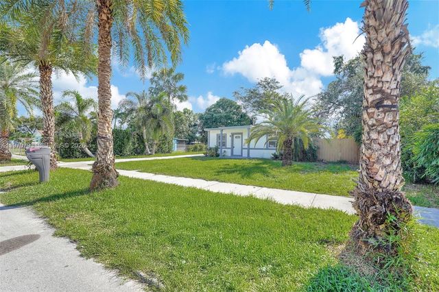 15955 NW 21st Ave, Miami Gardens, FL 33054