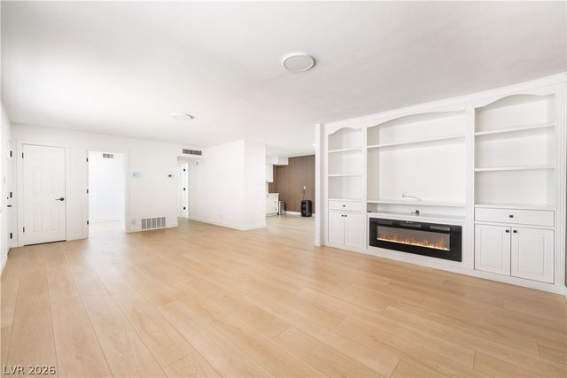 6101 Chelsea Circle, Las Vegas, NV 89107