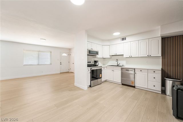 6101 Chelsea Circle, Las Vegas, NV 89107