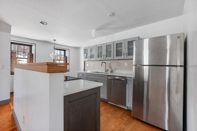 2294 Providence Rd, Northbridge, MA 01534