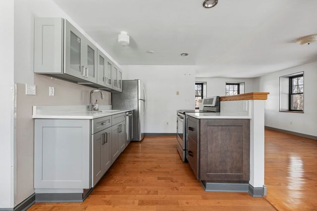 2294 Providence Rd, Northbridge, MA 01534