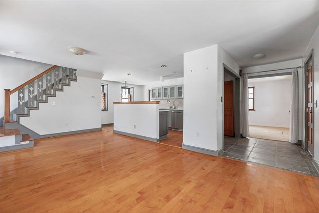 2294 Providence Rd, Northbridge, MA 01534