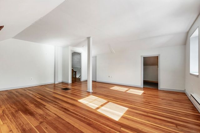 2294 Providence Rd, Northbridge, MA 01534