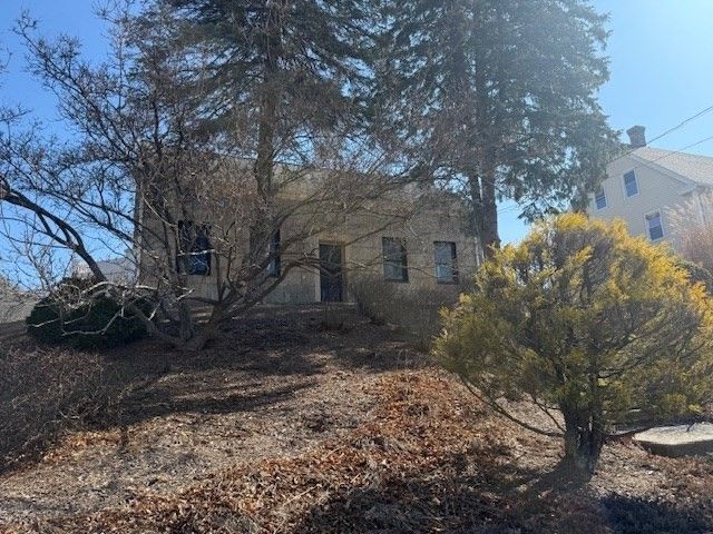 2294 Providence Rd, Northbridge, MA 01534