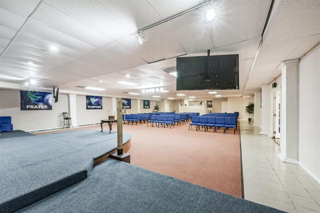 130 S 4th Street 1, La Porte, TX 77571