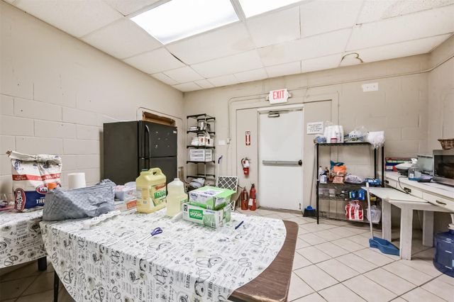 130 S 4th Street 1, La Porte, TX 77571