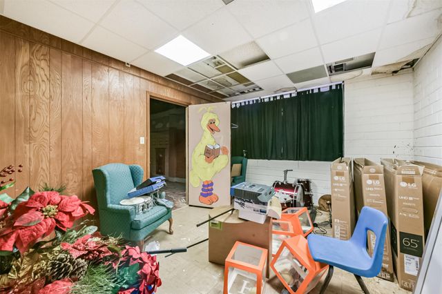 130 S 4th Street 1, La Porte, TX 77571