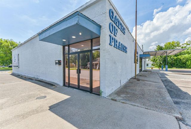 130 S 4th Street 1, La Porte, TX 77571