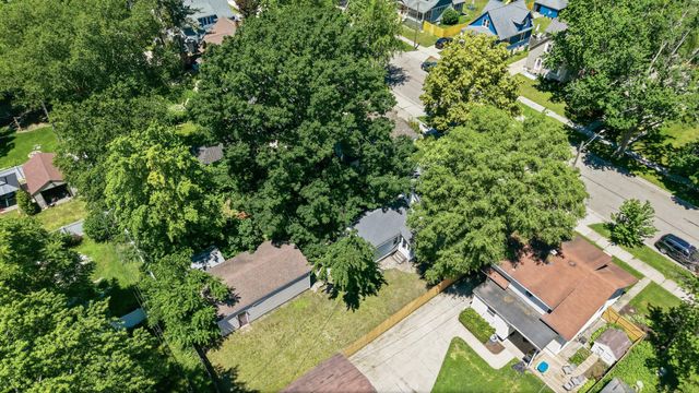 118 W 18th Street, Holland, MI 49423