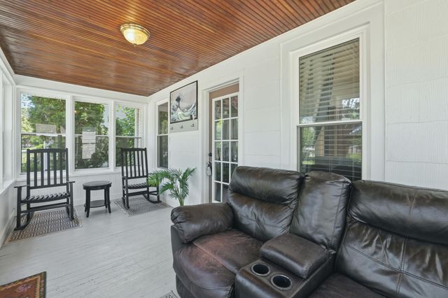 118 W 18th Street, Holland, MI 49423