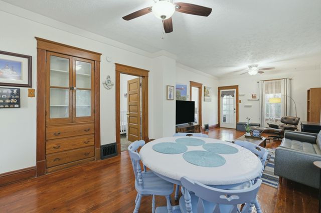 118 W 18th Street, Holland, MI 49423