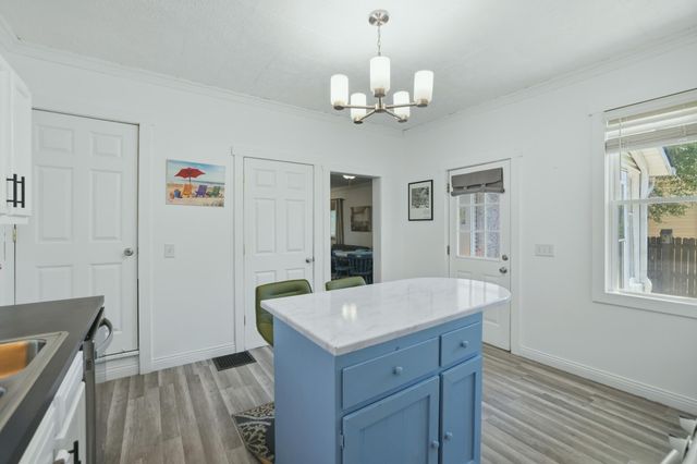 118 W 18th Street, Holland, MI 49423