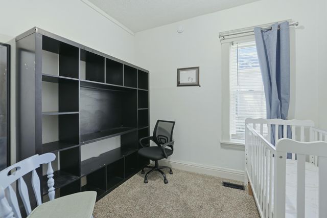 118 W 18th Street, Holland, MI 49423