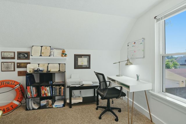 118 W 18th Street, Holland, MI 49423