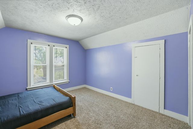 118 W 18th Street, Holland, MI 49423