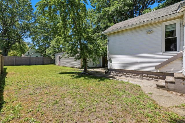 118 W 18th Street, Holland, MI 49423