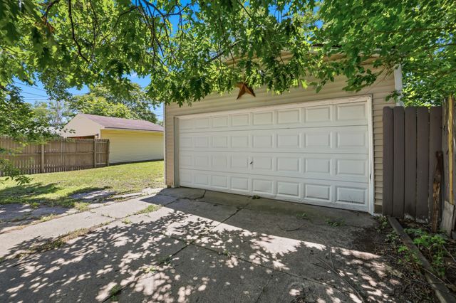 118 W 18th Street, Holland, MI 49423