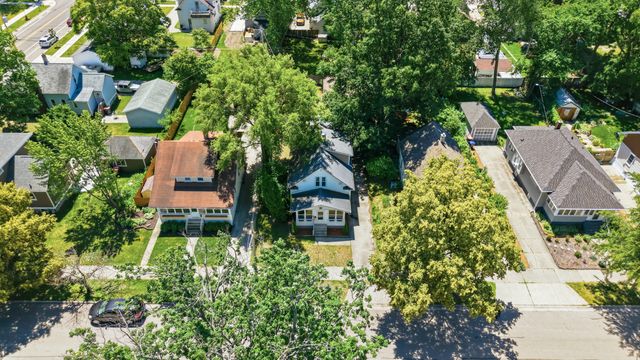 118 W 18th Street, Holland, MI 49423