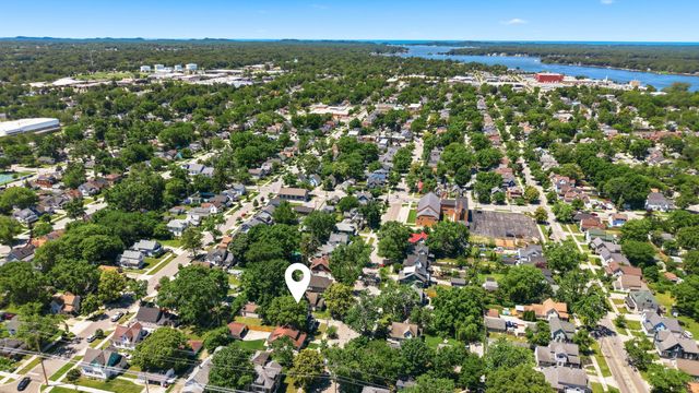 118 W 18th Street, Holland, MI 49423