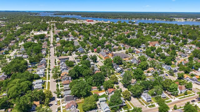 118 W 18th Street, Holland, MI 49423