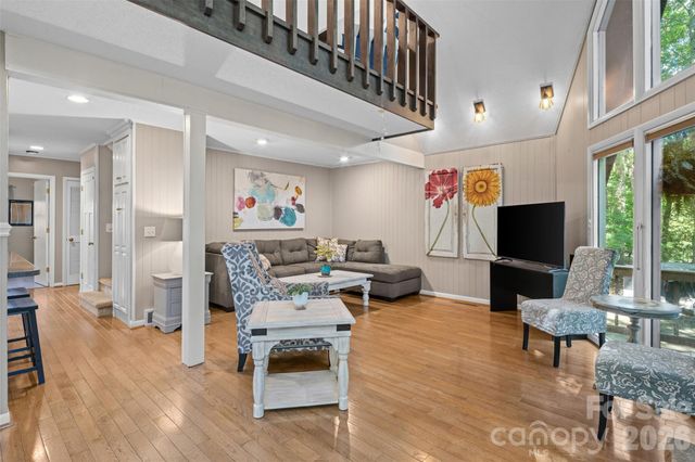 55 Overlook Drive, Candler, NC 28715
