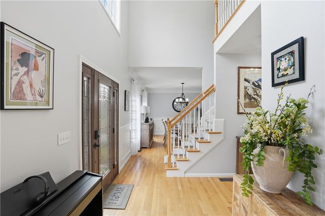 52 Hummingbird Lane, Cranston, RI 02921