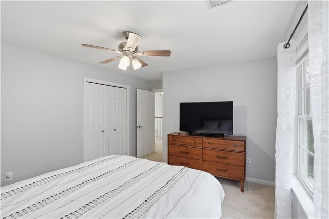 52 Hummingbird Lane, Cranston, RI 02921