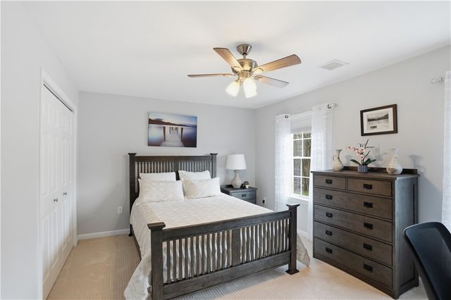 52 Hummingbird Lane, Cranston, RI 02921