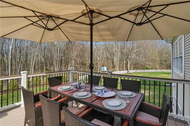 52 Hummingbird Lane, Cranston, RI 02921