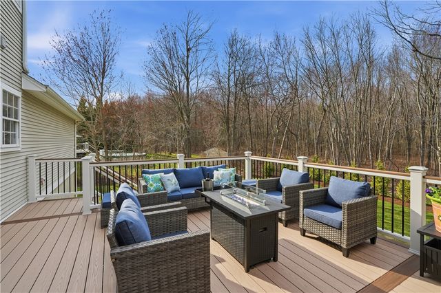 52 Hummingbird Lane, Cranston, RI 02921