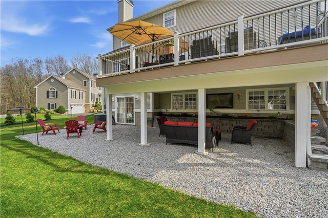 52 Hummingbird Lane, Cranston, RI 02921