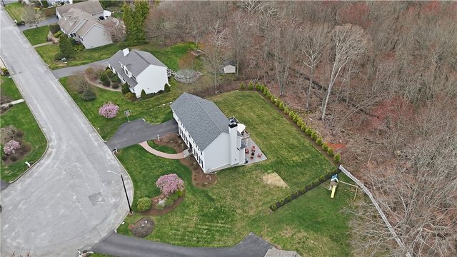 52 Hummingbird Lane, Cranston, RI 02921