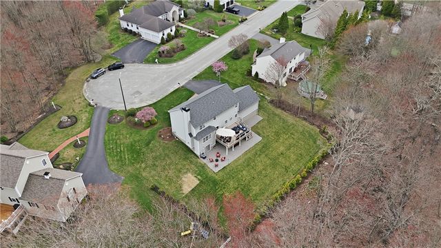 52 Hummingbird Lane, Cranston, RI 02921