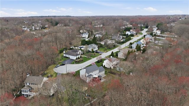 52 Hummingbird Lane, Cranston, RI 02921