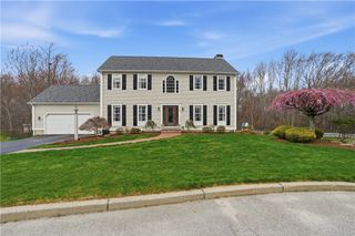 52 Hummingbird Lane, Cranston, RI 02921