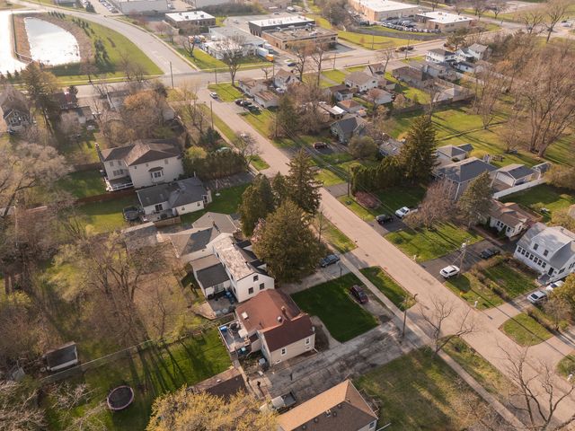 1953 WISCONSIN Avenue, Downers Grove, IL 60515