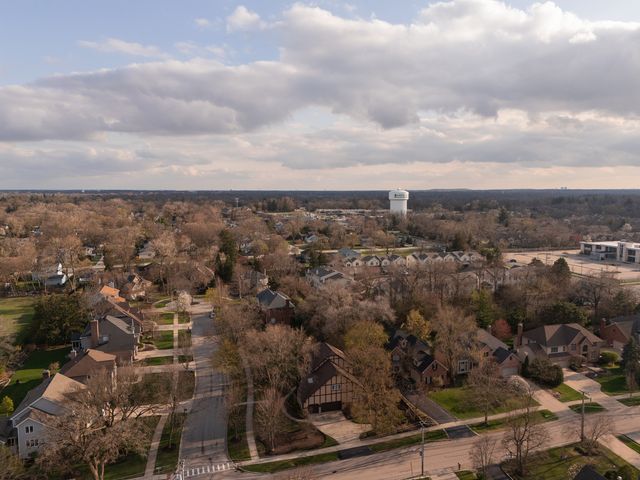 1953 WISCONSIN Avenue, Downers Grove, IL 60515