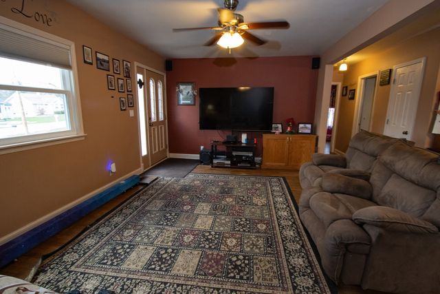 1953 WISCONSIN Avenue, Downers Grove, IL 60515