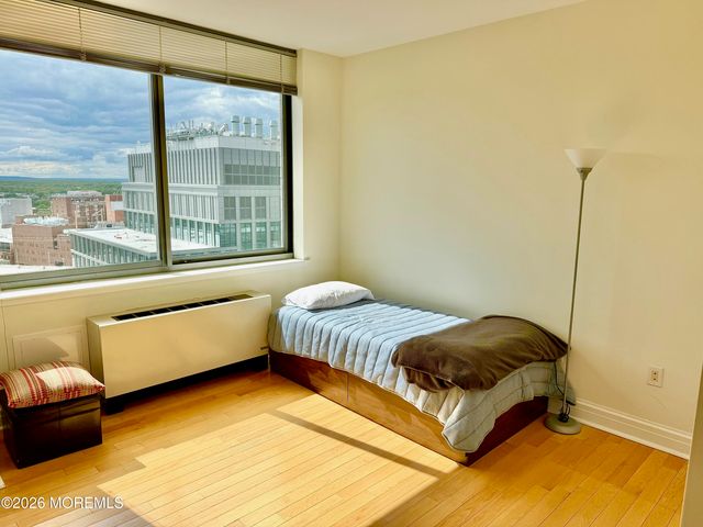 1 Spring Street 2104, New Brunswick, NJ 08901