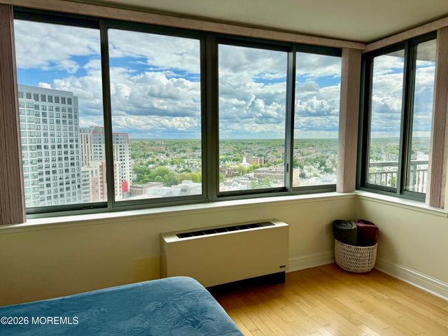 1 Spring Street 2104, New Brunswick, NJ 08901