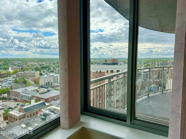 1 Spring Street 2104, New Brunswick, NJ 08901