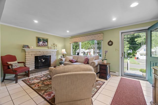 23 Jodi Drive, Wallingford, CT 06492