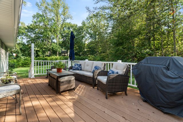 23 Jodi Drive, Wallingford, CT 06492