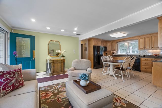 23 Jodi Drive, Wallingford, CT 06492