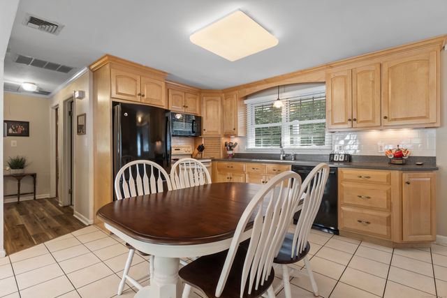 23 Jodi Drive, Wallingford, CT 06492