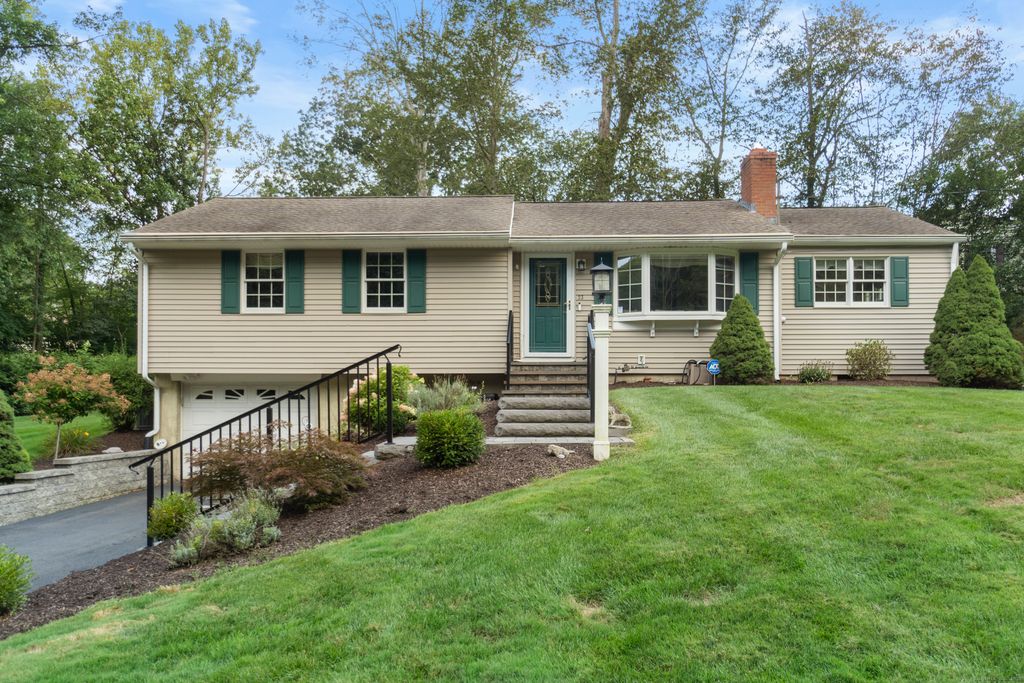 23 Jodi Drive, Wallingford, CT 06492