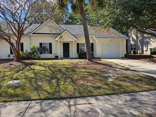 7348 Suncatcher Drive, Hanahan, SC 29410