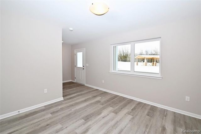 4861 Parkside Lane, Troy, MI 48085